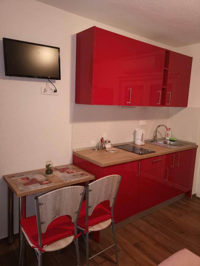Apartmani Sea Baska Voda Bagian luar foto