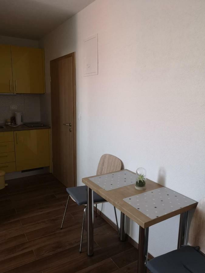 Apartmani Sea Baska Voda Bagian luar foto