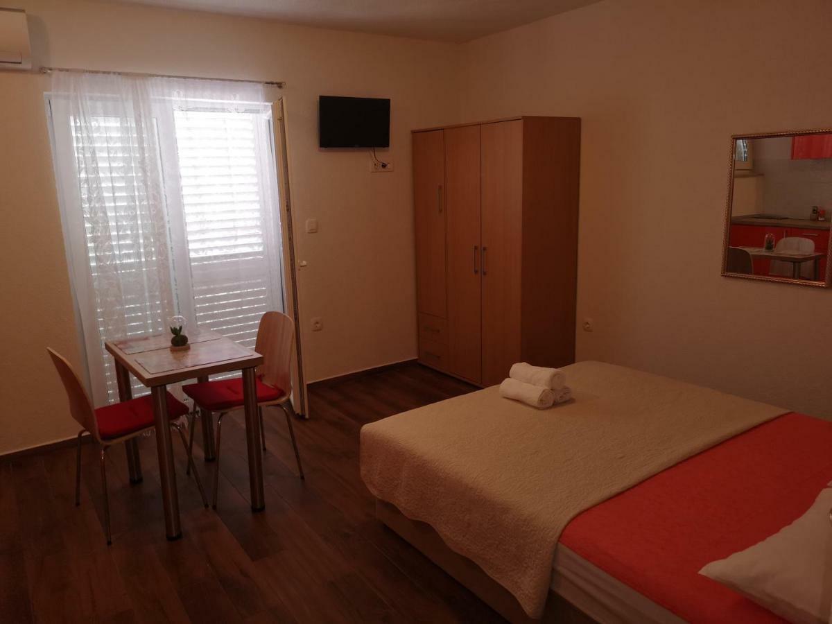 Apartmani Sea Baska Voda Bagian luar foto