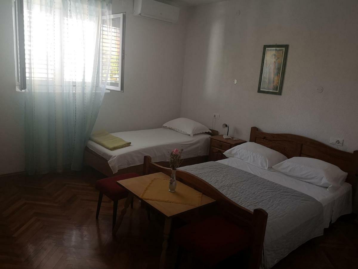 Apartmani Sea Baska Voda Bagian luar foto